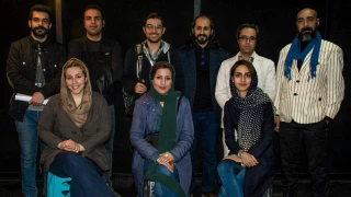 در تور کشوری به نفع کودکان کار

گروه وستا نمایشنامه «سندرومی به نام خوشبختی» را نمایشنامه‌خوانی می‌کند