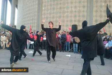 اجرا در محوطه باز تئاترشهر