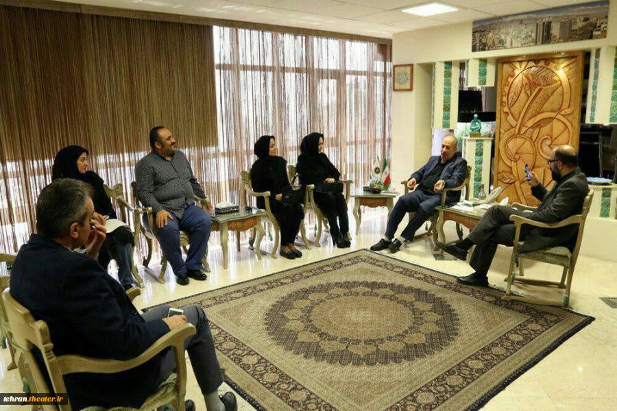 دیدار دوتن از هنرمندان استان با دکتر صلاحی
