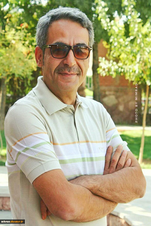 هومن رهنمون