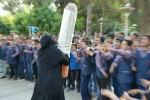 سیگار بدجنس و عنکبوت به نویسندگی و کارگردانی مهتاب گلکار