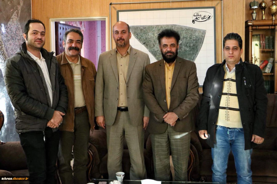 جلسه اعضای تخصصی تئاتر شهرستان دماوند در دیدار با شهردار شهر آبسرد