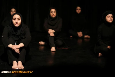 گزارش تصویری از اجرای نمایش هنرجویی«اتود» به کارگردانی روح اله سنایی