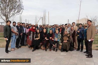 درختکاری هنرمندان در حاشیه مجمع عمومی انجمن هنرهای نمایشی استان تهران