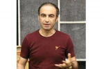 مجید قربانی نویسنده و کارگردان و بازیگر تئاتر