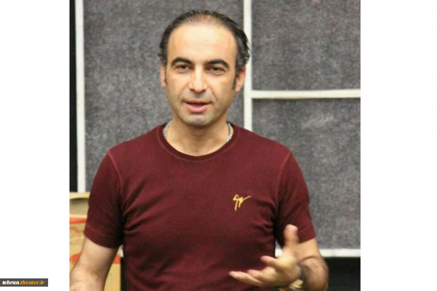 مجید قربانی نویسنده و کارگردان و بازیگر تئاتر