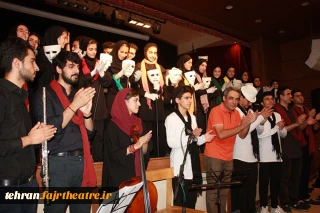 پس از اجرای موفق در تهران

«آنکه گفت آری آنکه گفت نه » به فرهنگسرای ایثار اندیشه شهریار رفت