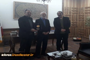 نشست مشترک مدیرکل فرهنگ و ارشاد اسلامی با اعضای هیئت رئیسه جدید انجمن هنرهای نمایشی استان تهران