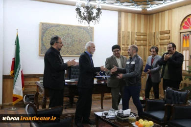 جلسه هیئت رئیسه جدید انجمن هنرهای نمایشی استان تهران با با مدیر کل فرهنگ و ارشاد اسلامی استان تهران