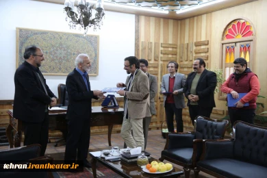 جلسه هیئت رئیسه جدید انجمن هنرهای نمایشی استان تهران با با مدیر کل فرهنگ و ارشاد اسلامی استان تهران