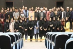 رونمایی از پوستر نمایش نقل سرخ انجام شد.