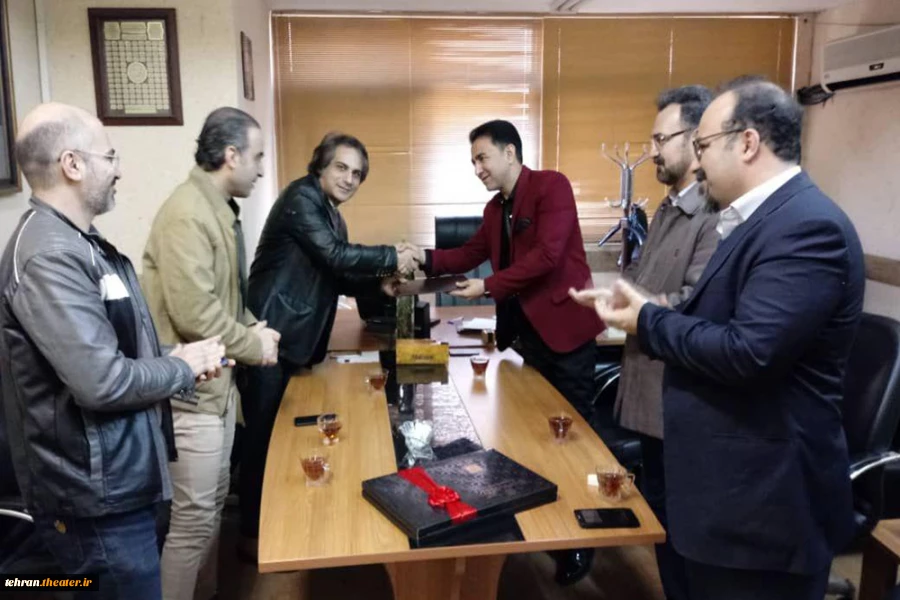 مهدی اکبری زاده رییس انجمن هنرهای نمایشی شمیرانات شد. 2