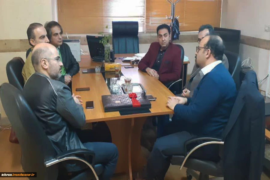 مهدی اکبری زاده رییس انجمن هنرهای نمایشی شمیرانات شد. 3