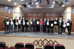 از بازیگران و عوامل نمایش《روی قبرم بنویسیدسرباز》درشهرستان قرچک تقدیرشد 4