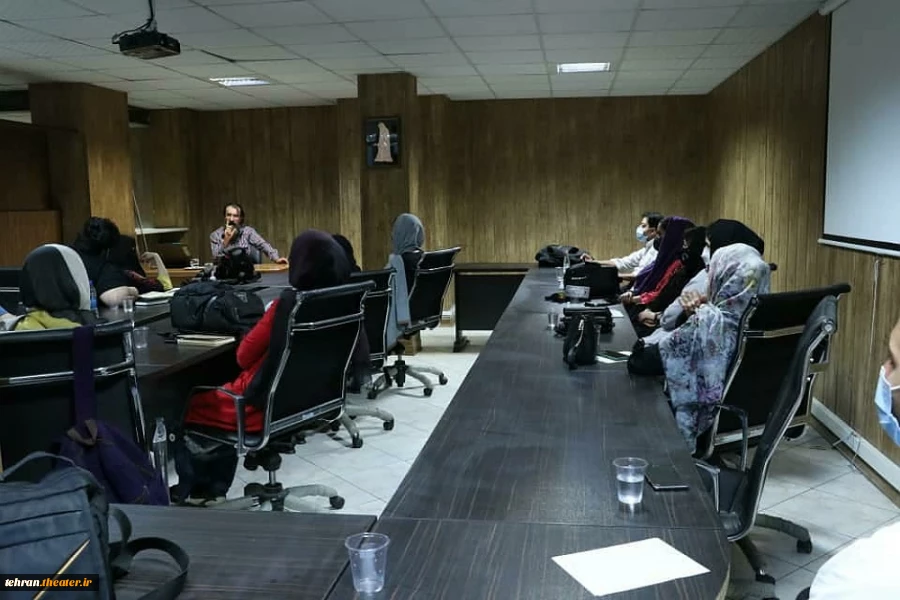 اولین جلسه ورکشاپ عکاسی تئاتر در انجمن هنرهای نمایشی استان تهران برگزار شد 2