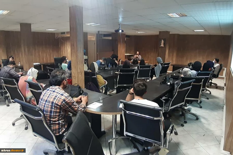 اولین جلسه ورکشاپ عکاسی تئاتر در انجمن هنرهای نمایشی استان تهران برگزار شد 3