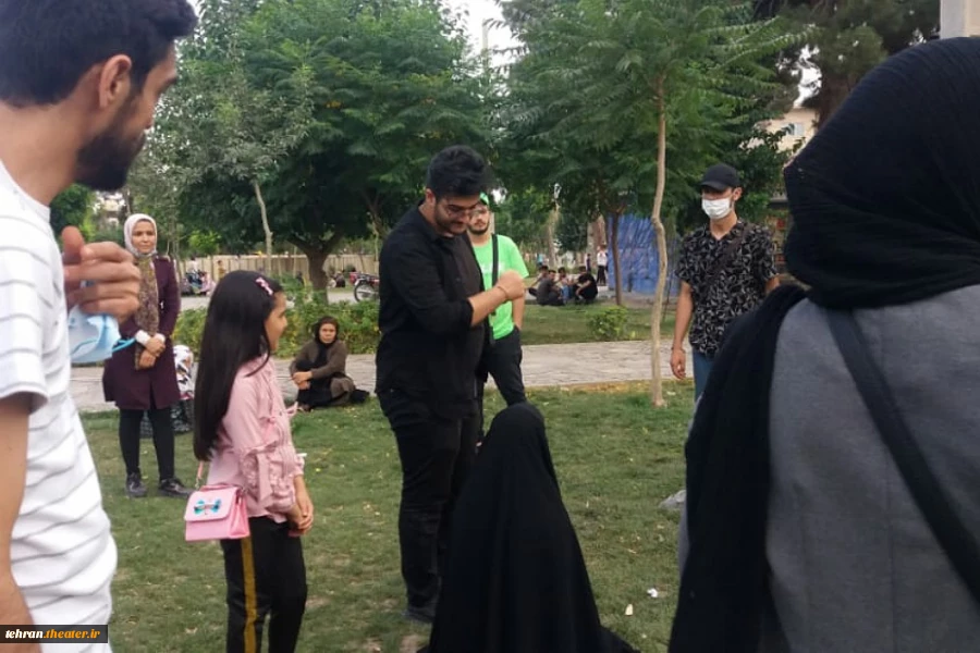 نمایش خیابانی «دود سیاه» در شهرستان ملارد اجرا شد 2