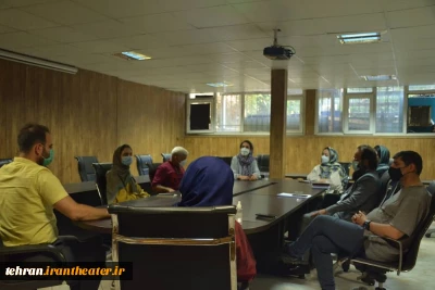اولین جلسه کانون طراحان لباس و صحنه انجمن هنرهای نمایشی استان تهران برگزار شد