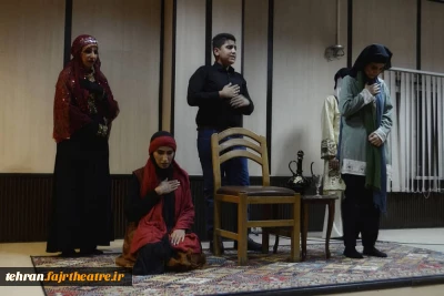 به مناسبت ایام اربعین حسینی

نمایش مذهبی در سایه سارسوگ در شهرری اجرا شد