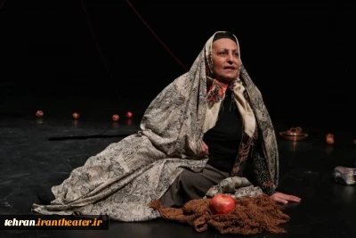 نگاهی به نمایش «شب انار»

دلتنگی‌های یک مادر در شب یلدا