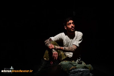نگاهی به نمایش «نذر عباس» به نویسندگی و کارگردانی محمد یزدی

گام زدن در راهی که انسانی دیگر می‌سازد