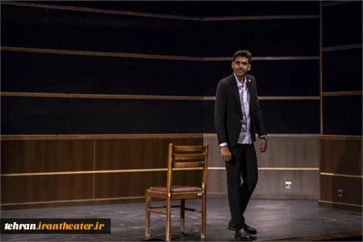 نمایش «من سلبریتی نیستم» در دماوند اجرا شد