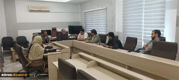 دیدار نوروزی رئیس اداره فرهنگ و ارشاد اسلامی ورامین با هنرمندان 2