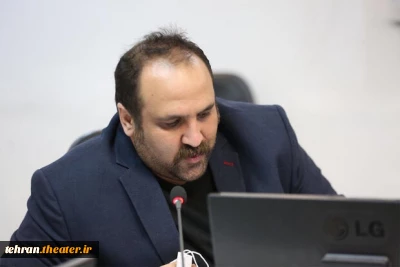 امیرحسین شفیعی:

اگر همه چیز خصوصی باشد، تئاتر از هویت اصلی‌اش خارج می‌شود