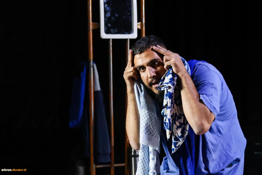 گزارش تصویری نمایش «شال ساده آبی»