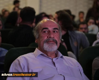 عزت‌الله قمی کارگردان نمایش «رؤیا»

جشنواره می‌تواند به  گسترش فرهنگی تئاتر جامعه کمک کند