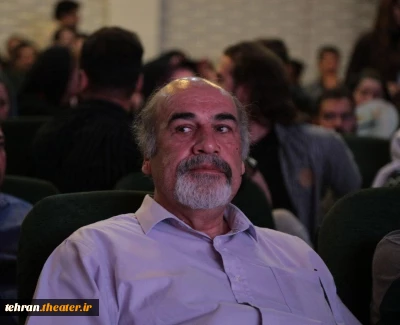 عزت‌الله قمی کارگردان نمایش «رؤیا»

جشنواره می‌تواند به  گسترش فرهنگی تئاتر جامعه کمک کند
