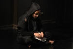 نمایش« تنها اتاق آیات زخم مرا می‌خواند