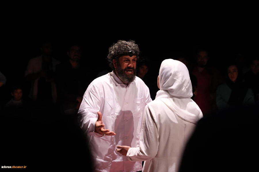 نمایش«میریم تا دوباره همدیگه رو عاشق کنیم»