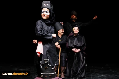 نمایش« مبارک و پادشاه بی وارث»