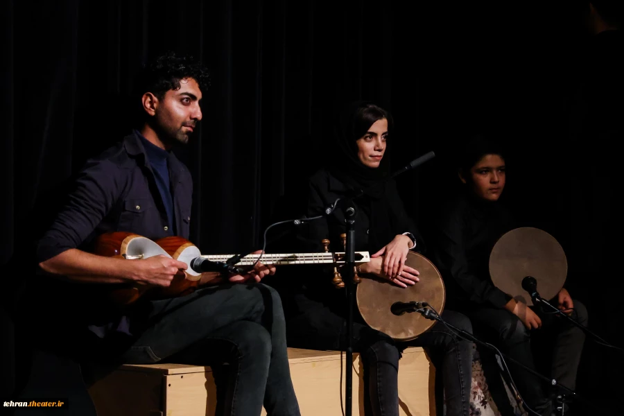 نمایش« مبارک و پادشاه بی وارث»